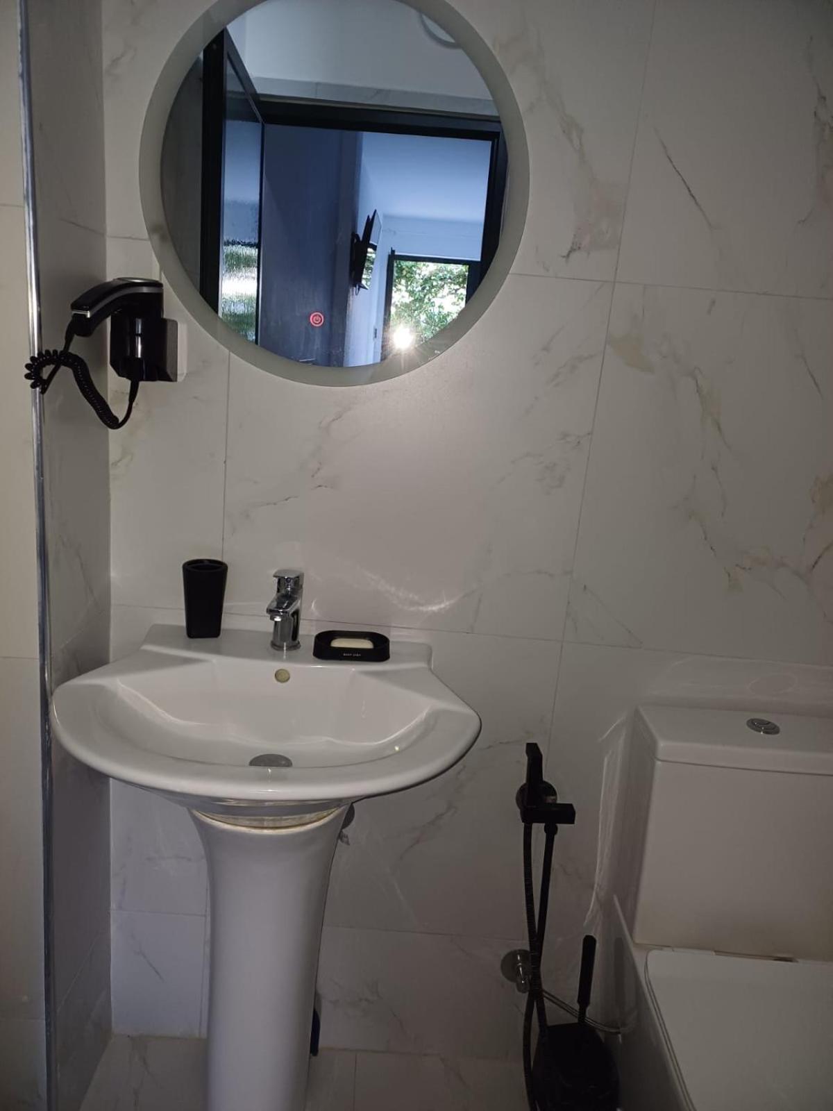 Arben Apartment Durres Exterior photo